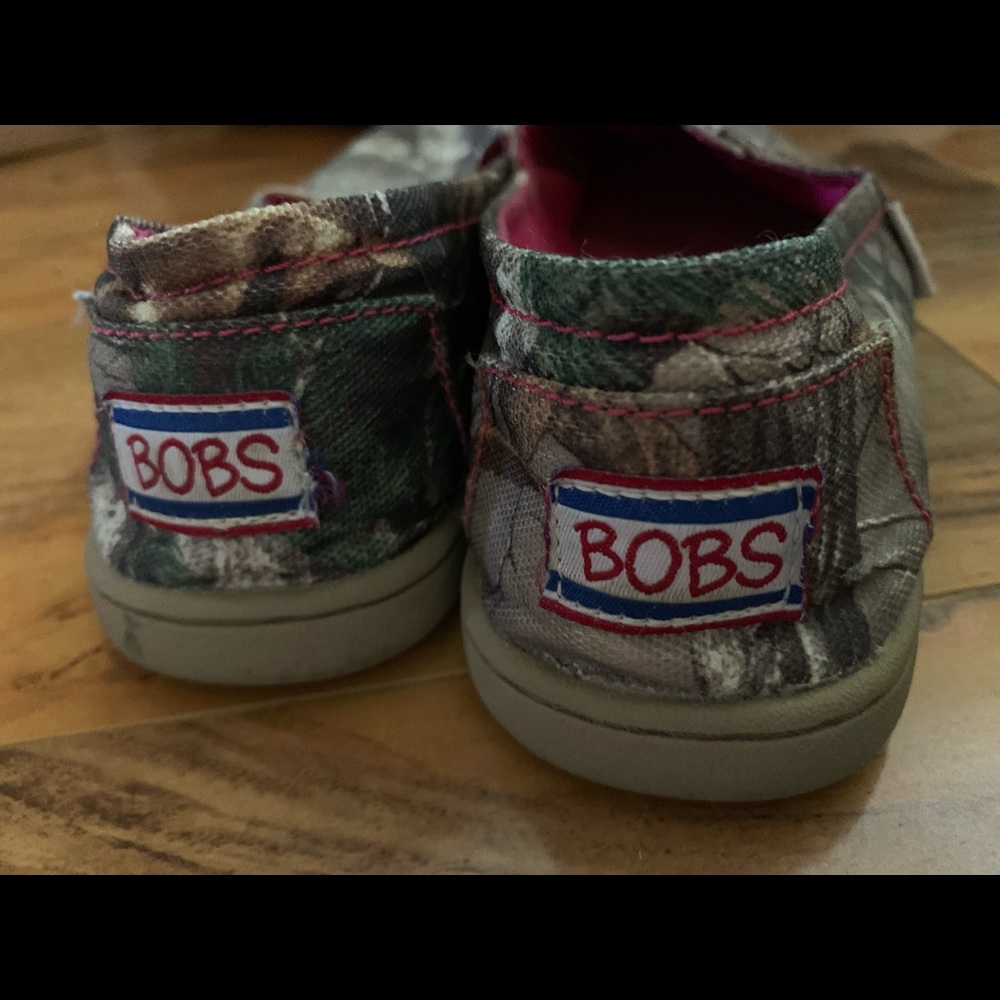 Bobs - Picture 2 of 4
